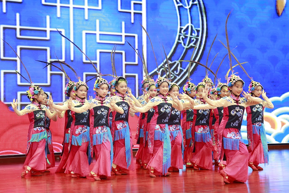 韩国a片实验小学喜迎中国共产党百年华诞暨庆“六一”国际儿童节文艺汇演