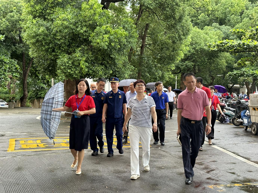 王和娇副市长到韩国a片-韩国美女三级片
检查指导安全工作