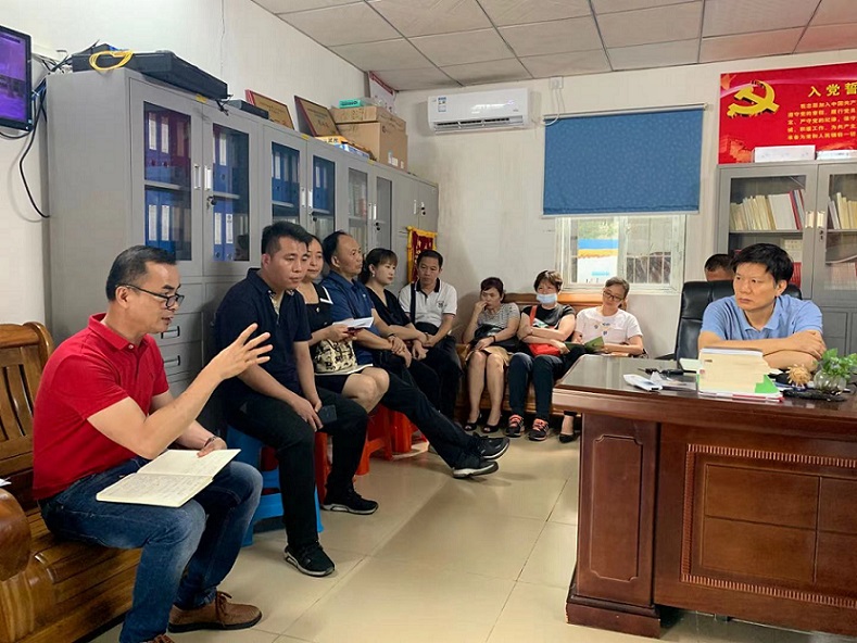 韩国a片机关党委王志斌委员莅临实验小学讲授学习党史专题党课